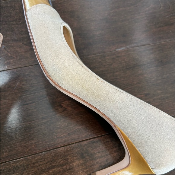 Vintage Bruno Magli “Regency” Beige Heels - Picture 10 of 14